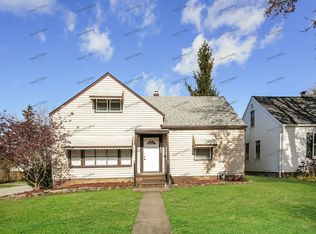 3827 Salisbury Rd, South Euclid, OH 44121