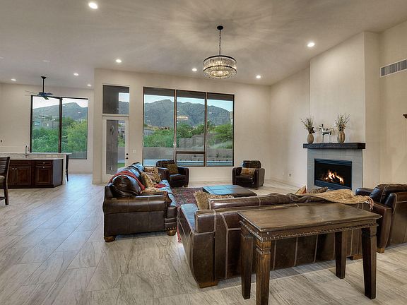 4th image of 6260 N Paseo Valdear