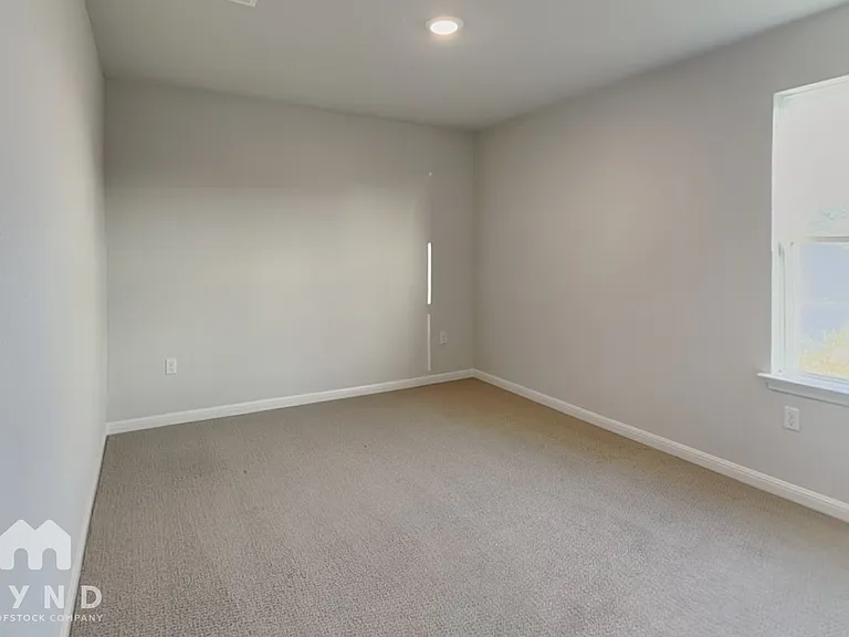 8003 Andravida Dr — Photo 15