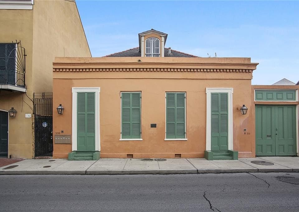 1st image of 509 Burgundy St APT B