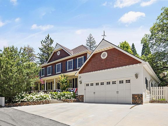 2nd image of 919 Osprey Ln