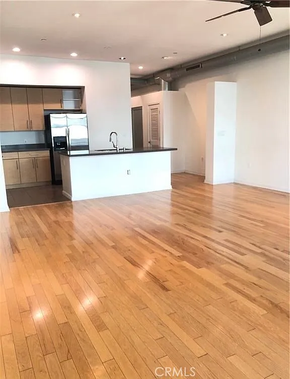 1 bed, 1050 sqft, $3,000 — Photo 4