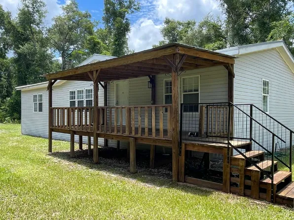 320 SW Trenton Ter, Fort White, FL 32038