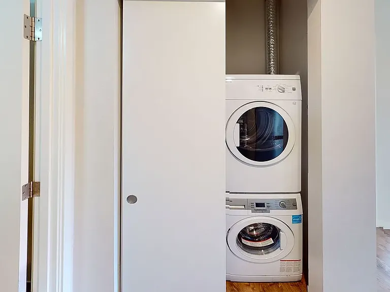 Junior Apartments — Photo 18