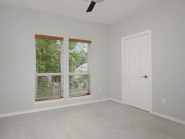 14 Graceful Elm Ct — Photo 27
