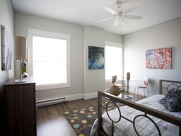 2nd image of 50 Franklin St APT 1024
