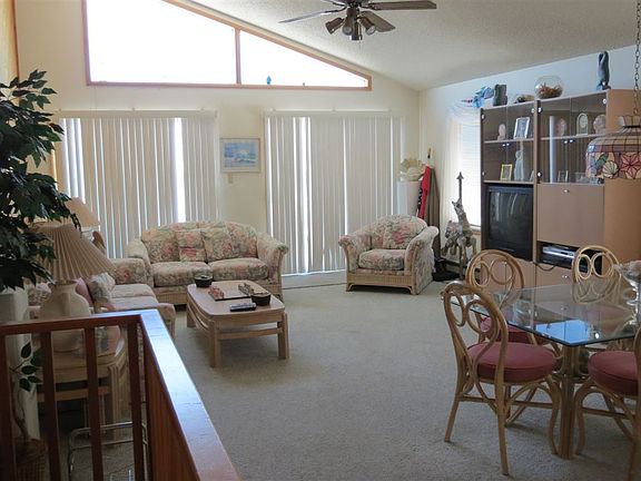 4th image of 41 78th St Unit West