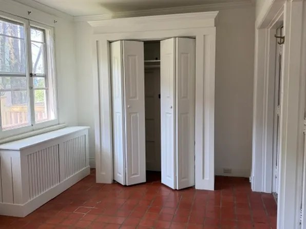 (undisclosed Address), Burlington, VT 05401
