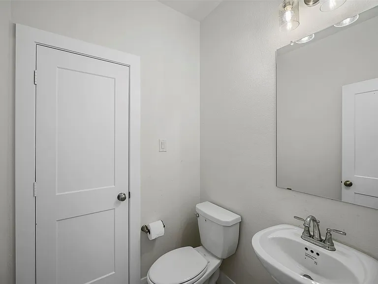 7115 Prairie Heights Dr — Photo 9