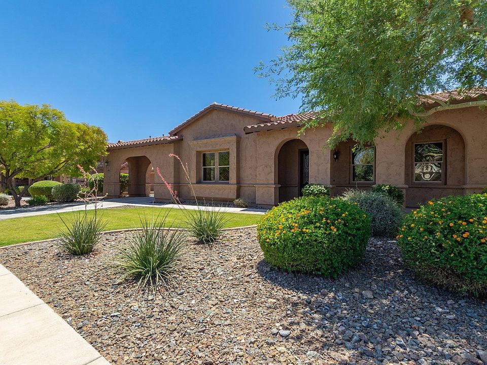 1st image of 12523 W Desert Mirage Dr