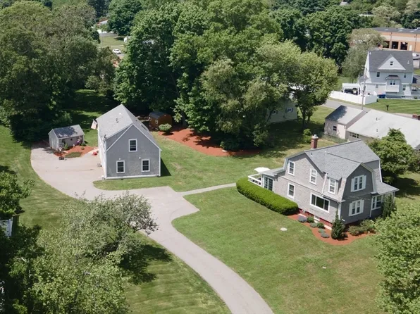 9 Warren Ave, Seekonk, MA 02771