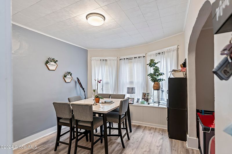 5th image of 13 Idlewild Park