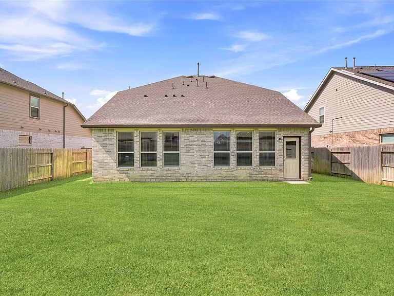 32311 Melbrooke Dr — Photo 28