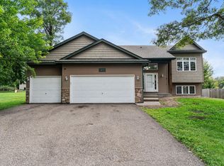 1110 Madison Ave, Isanti, MN 55040