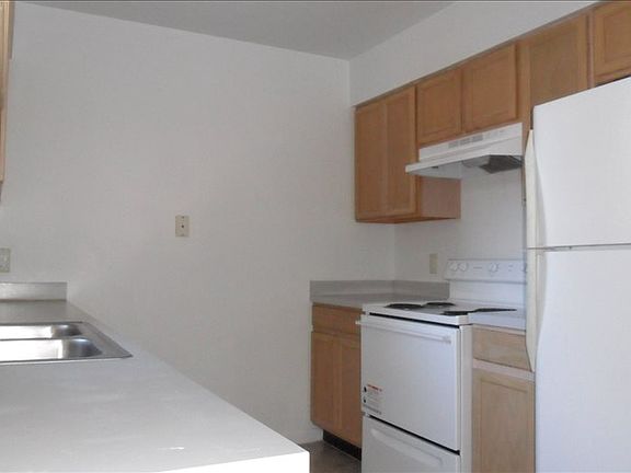3rd image of 126 SE Opal Way