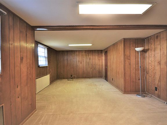 2nd image of 215 Park Ave #1