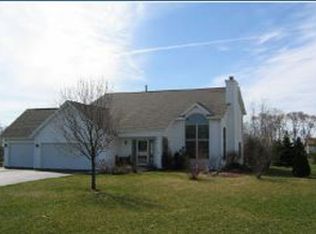 1644 Old Field Ct, Rockton, IL 61072