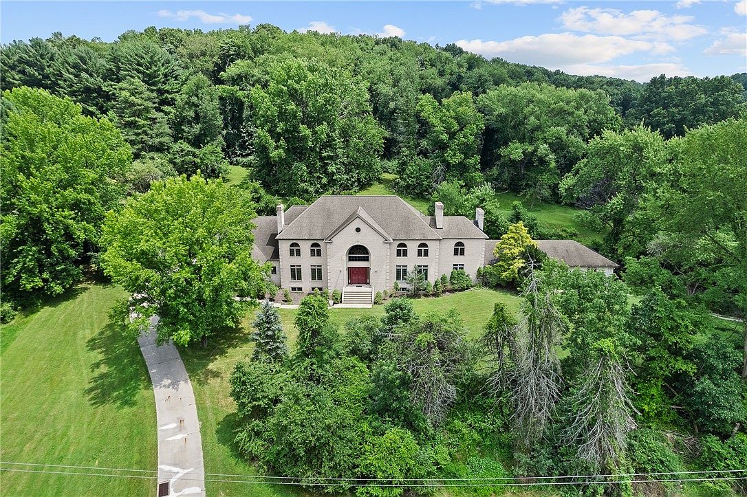 1060 Fox Chapel Rd, Pittsburgh, PA 15238 | MLS #1742438 | Zillow