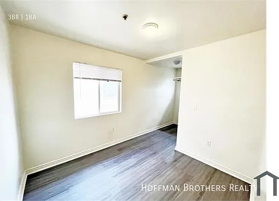 2637 S Manhattan Pl #7 — Photo 6