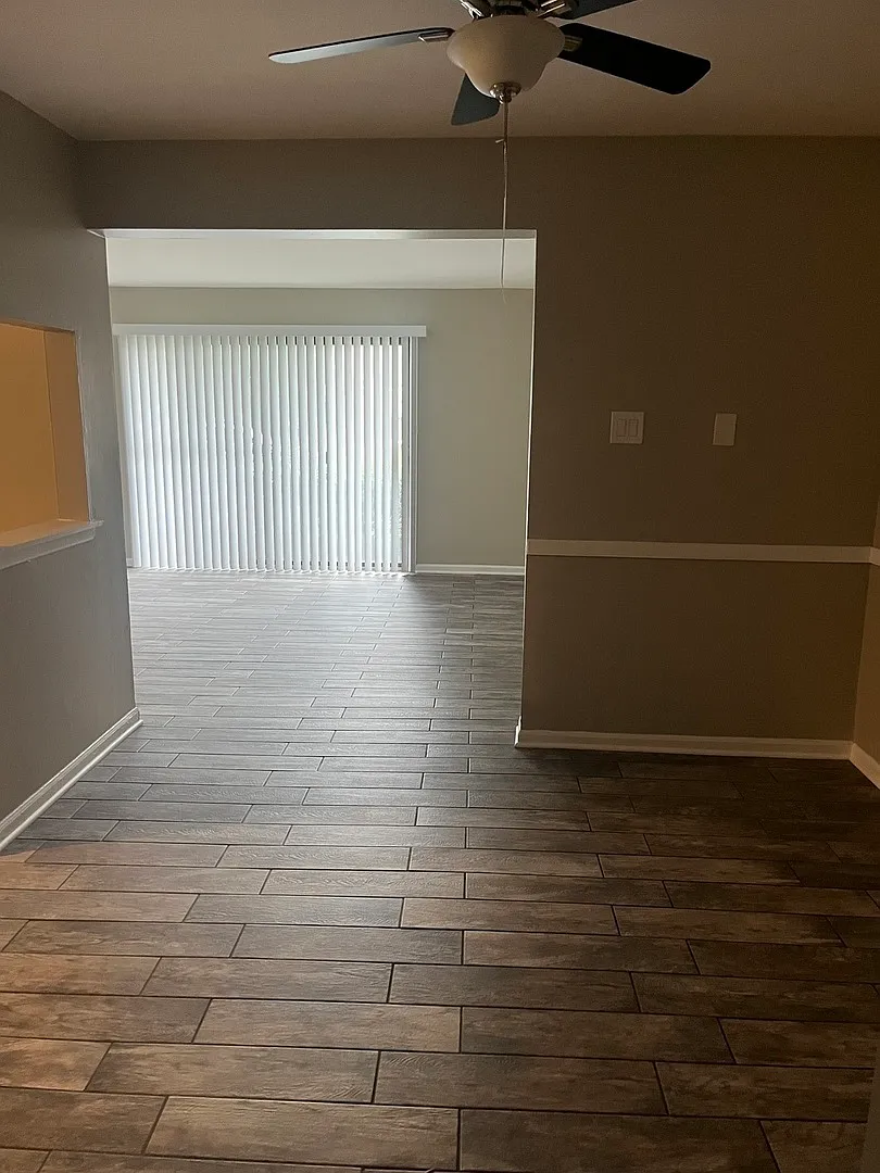 2 bed, 900 sqft, $1,675 — Photo 3