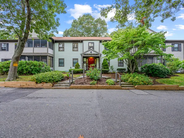 14 Harold Street APT 4E, Harwich Port, MA 02646