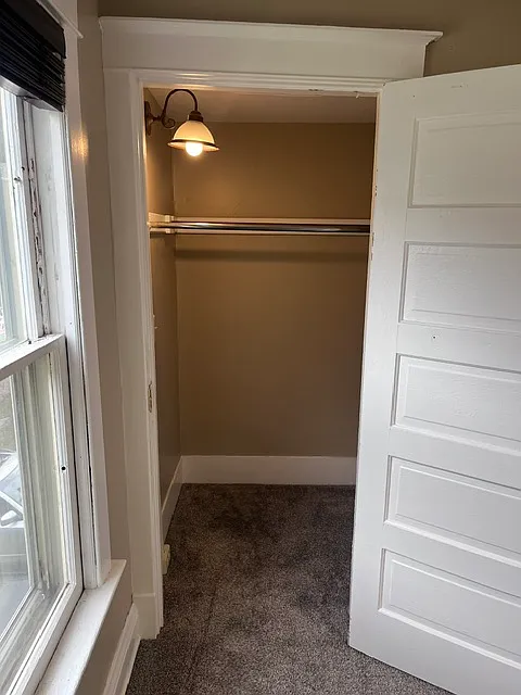 2 bed, $1,100 — Photo 4