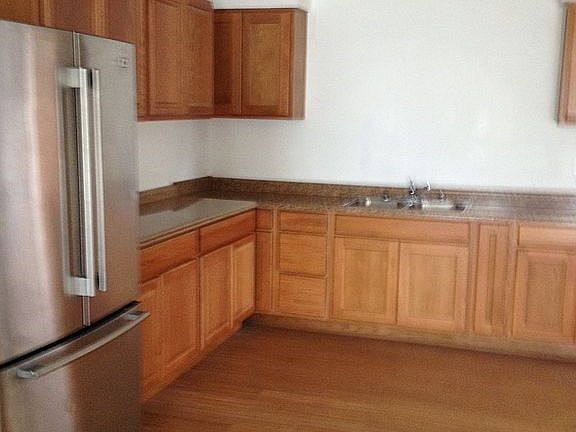 2nd image of 445 North St
