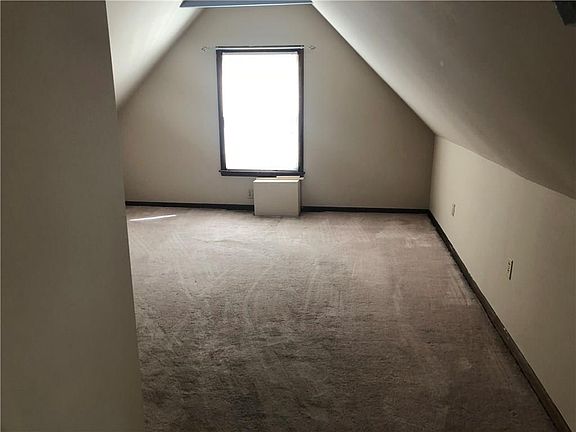 2nd image of 726 Liberty St APT C
