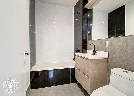 4th image of 171 Linden Blvd #9F