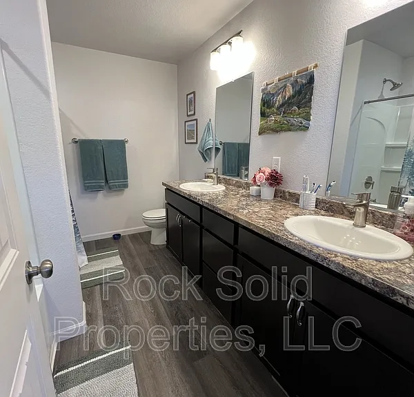 1716 Kade Ct — Photo 32