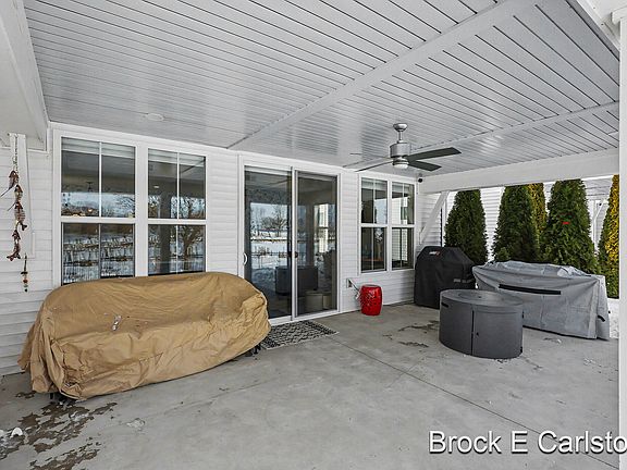 4th image of 946 Boardwalk Cove Dr