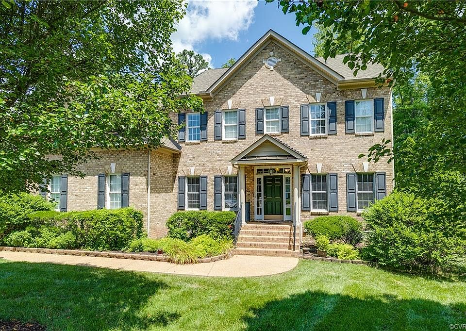 2nd image of 4704 Willow Gate Pl