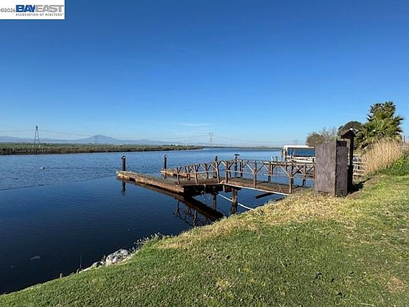 2nd image of 1480 Taylor Rd