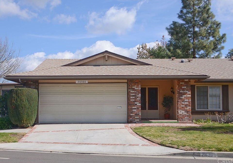1st image of 26366 Oak Plain Dr