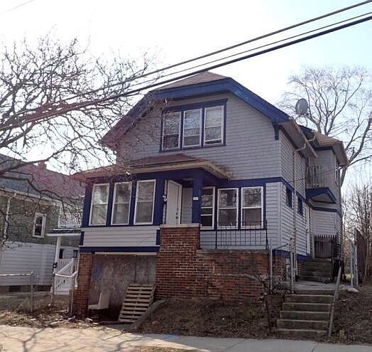 1st image of 209 E Chambers STREET