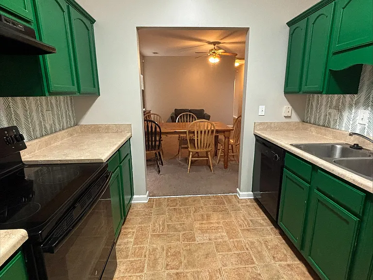 200 Keel Ave — Photo 9