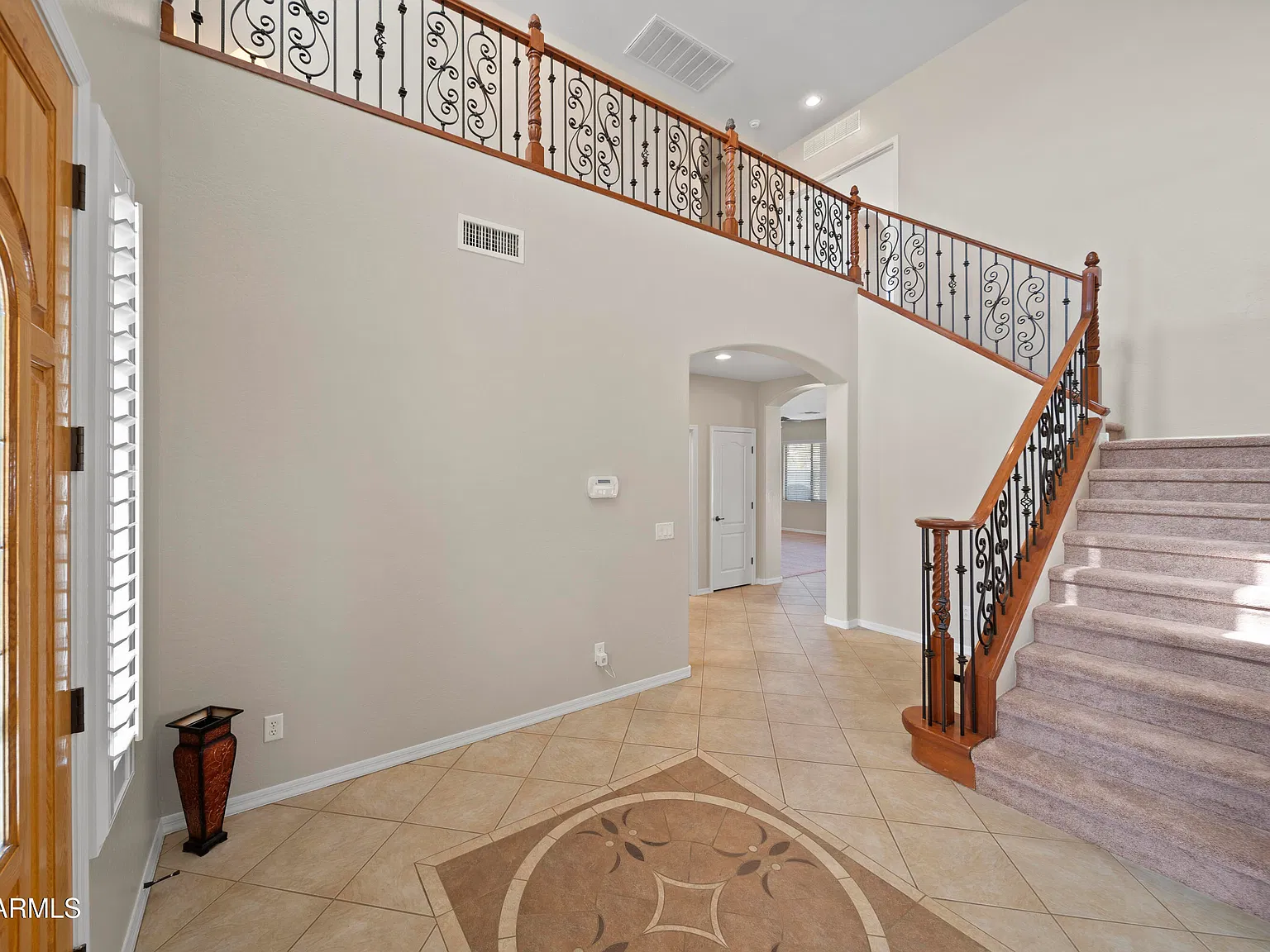 5 bed, 3.0 bath, 3201 sqft, $2,950 — Photo 4