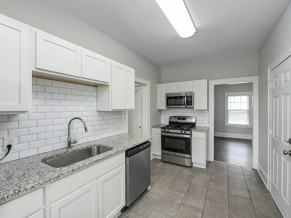 Renovated Modern Kitchen - White Cabinets, Granite counter, SS appliances,