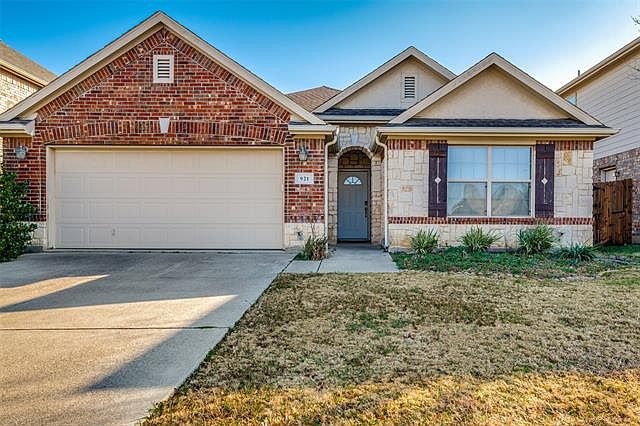 1st image of 921 Bee Creek Ln