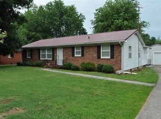621 Hickory St, Calvert City, KY 42029
