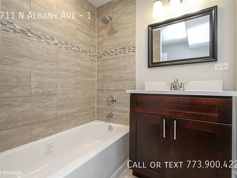1711 N Albany Ave #1 — Photo 7