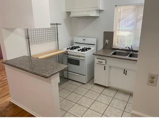13947 Bessemer St #5, Van Nuys, CA 91401