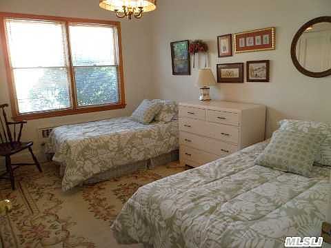 5th image of 57 Cayuga Ave