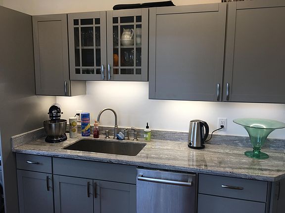 4th image of 4820 Magazine St Unit 4