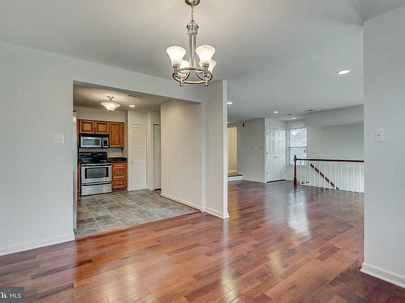 5th image of 3710 Monmouth Pl Unit 14-143