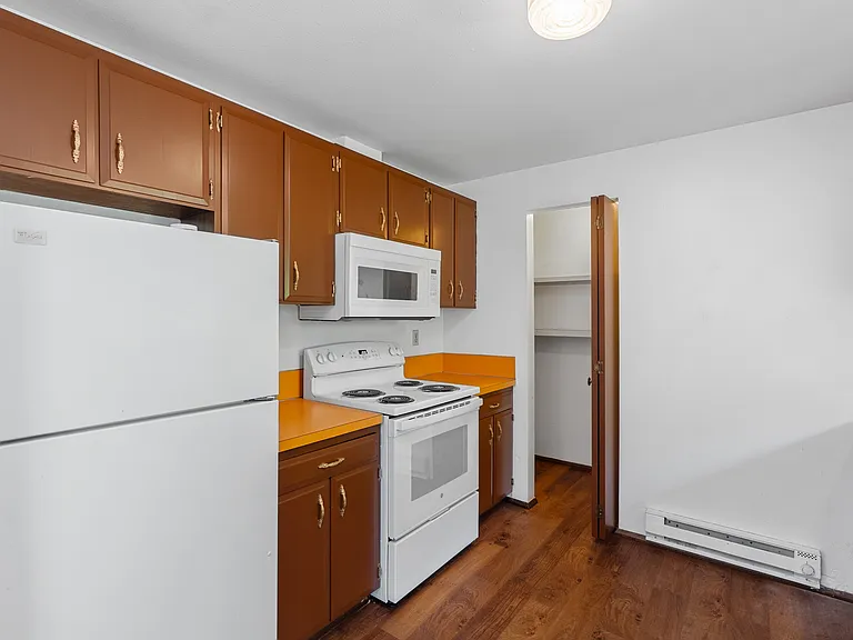 716 N Scammel St #4 — Photo 9