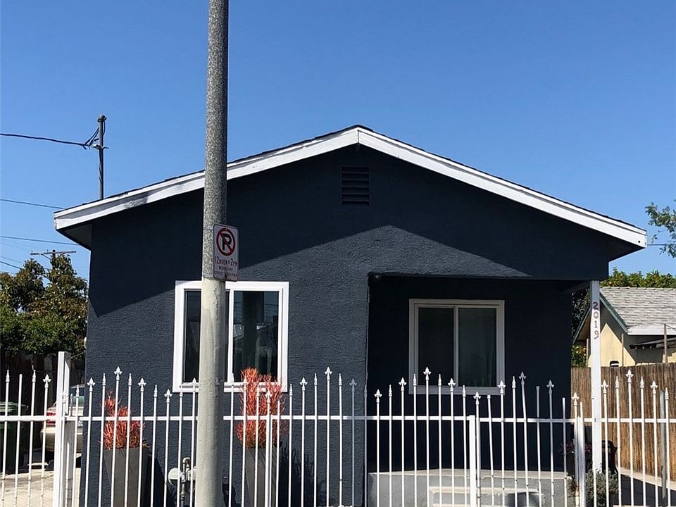 1st image of 2019 E 107th St