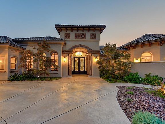 3rd image of 7516 Sangiovese Dr