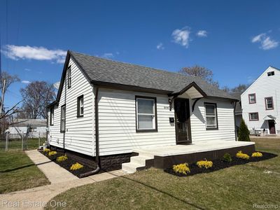 25740 Powers Ave, Dearborn Heights, MI, 48125