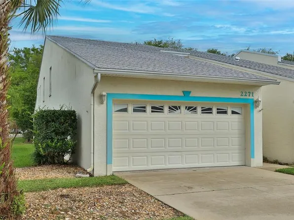 2271 E Candlewood Ln, New Smyrna Beach, FL 32168